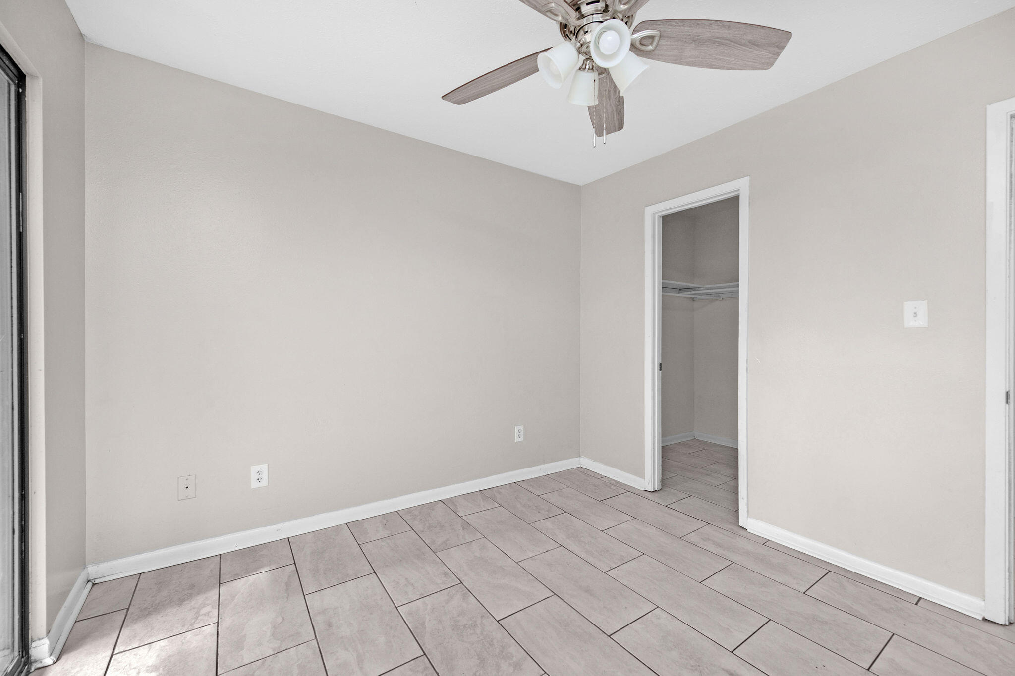 METES & BOUNDS - Residential Lease