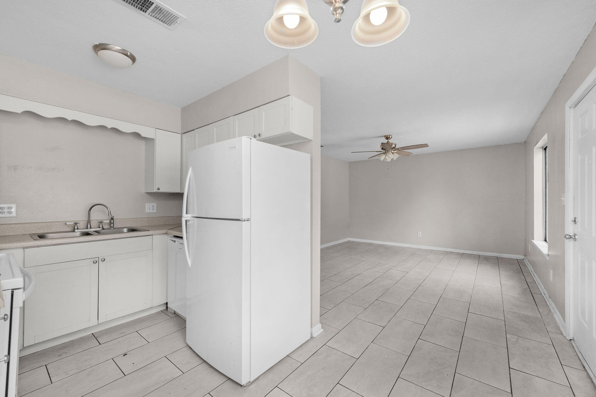 METES & BOUNDS - Residential Lease