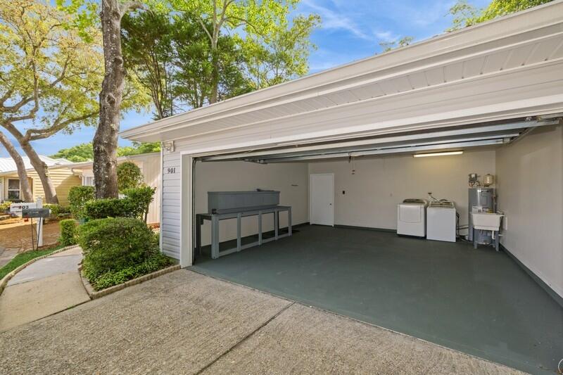 DONLABROOK GARDYNS - Residential