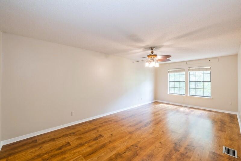 DONLABROOK GARDYNS - Residential