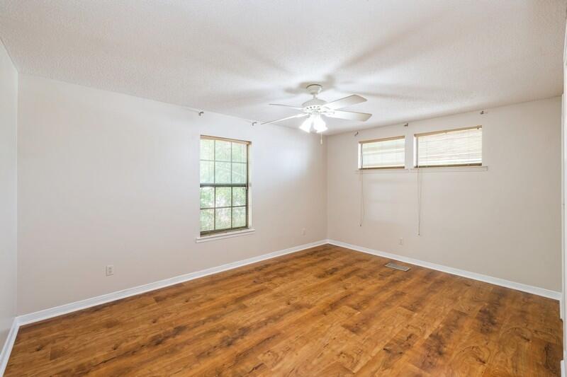 DONLABROOK GARDYNS - Residential