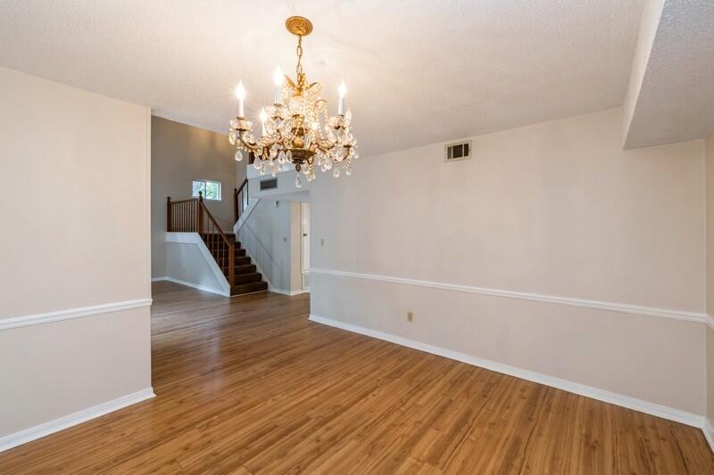 DONLABROOK GARDYNS - Residential