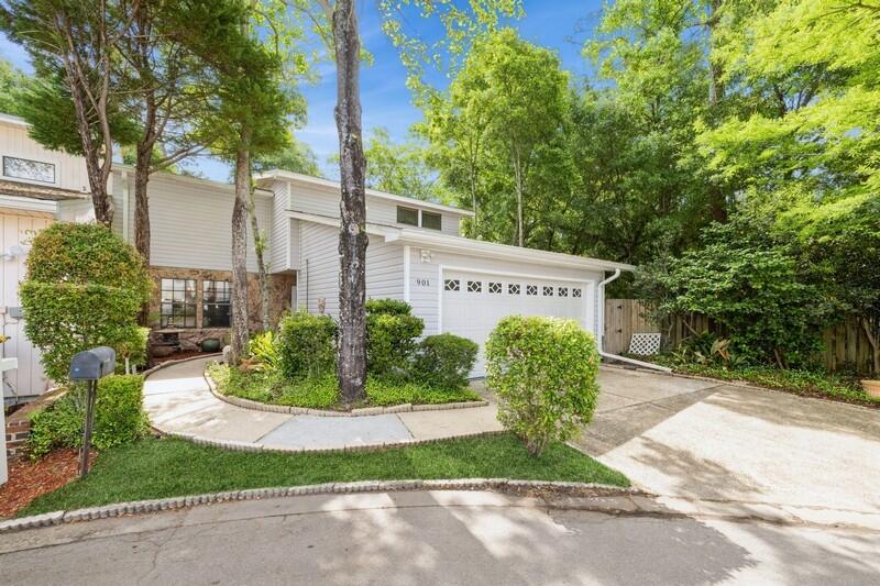 DONLABROOK GARDYNS - Residential