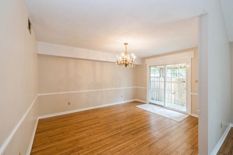 DONLABROOK GARDYNS - Residential