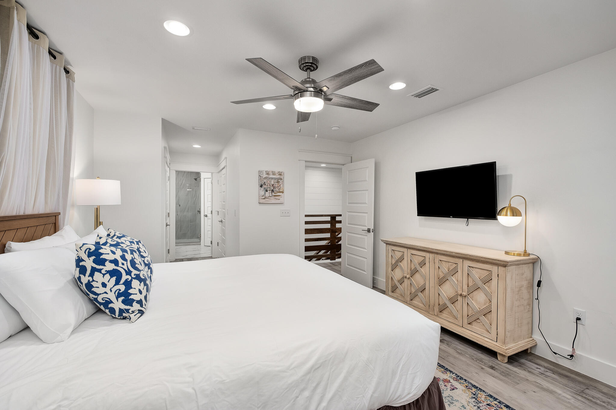 SEABREEZE - Residential
