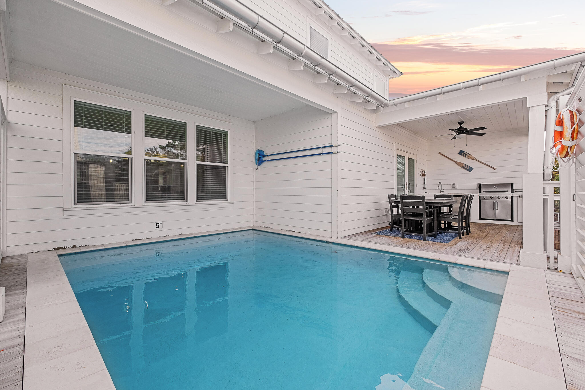 SEABREEZE - Residential
