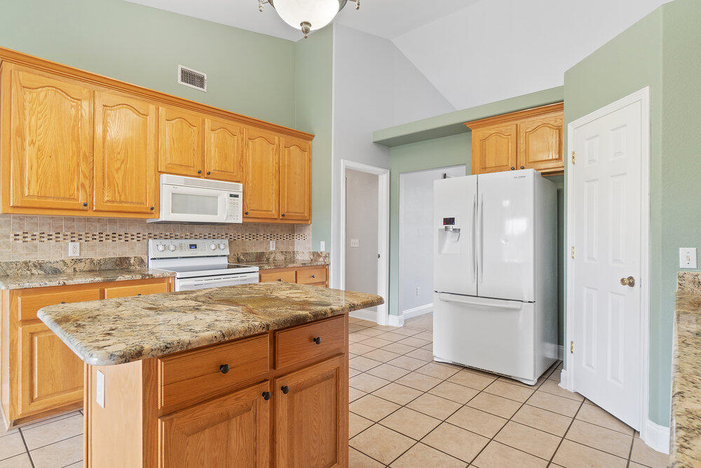 SENECA POINT - Residential