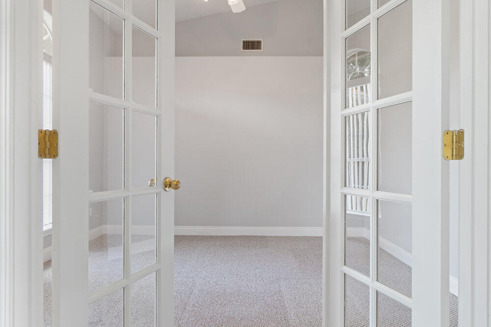 SENECA POINT - Residential