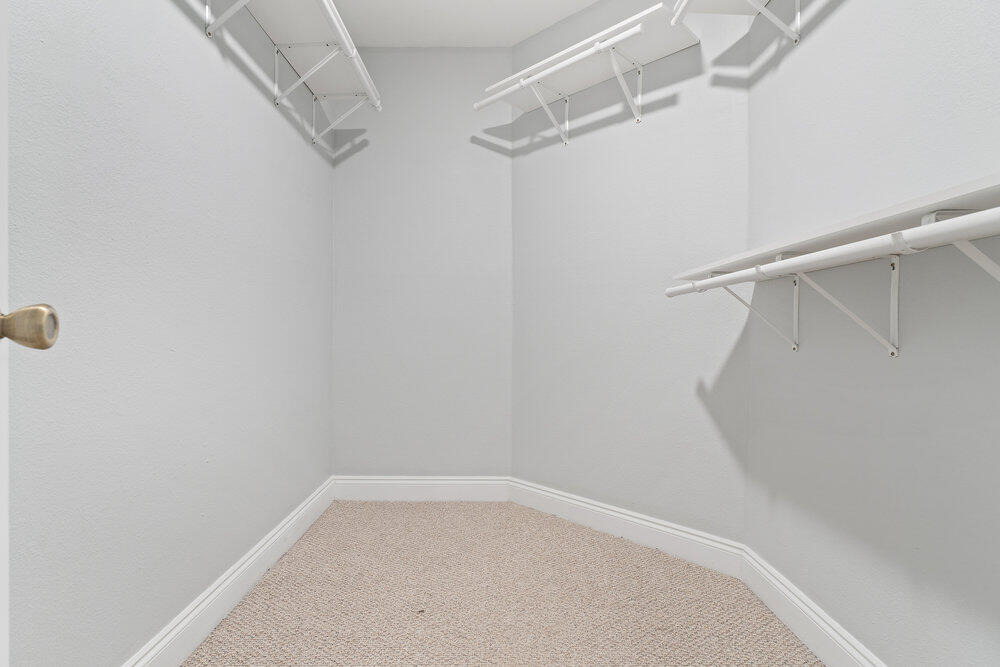 SENECA POINT - Residential