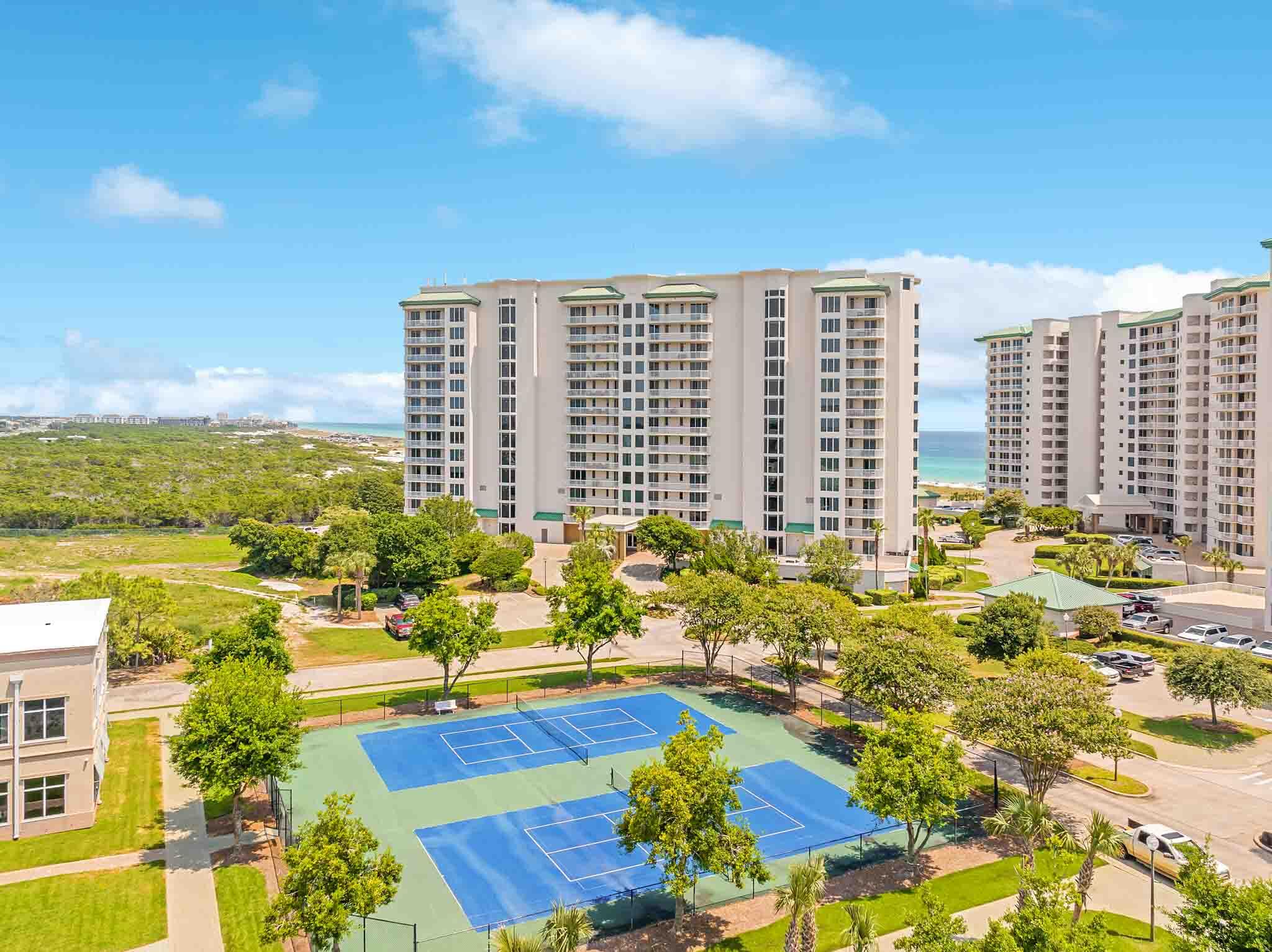 ST. BARTH AT SILVER SHELLS - Residential