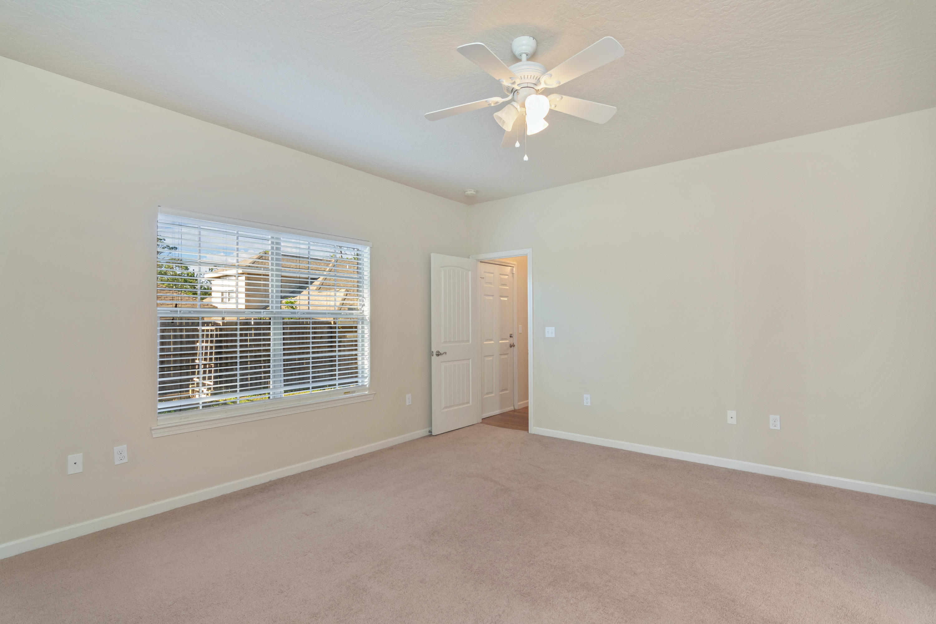 DUGGAN POND ESTATES - Residential