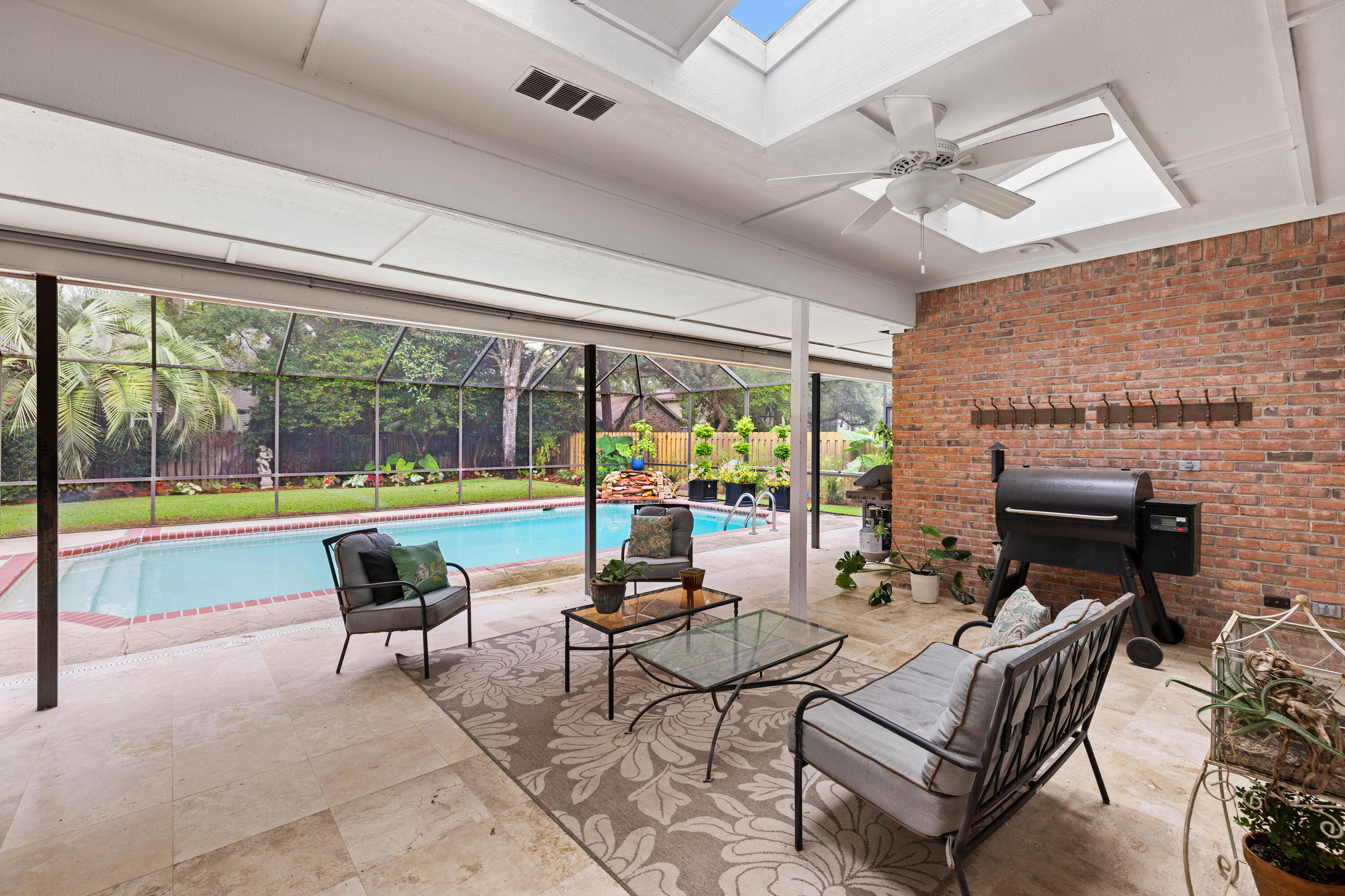 WINDWARD PH 4 - Residential