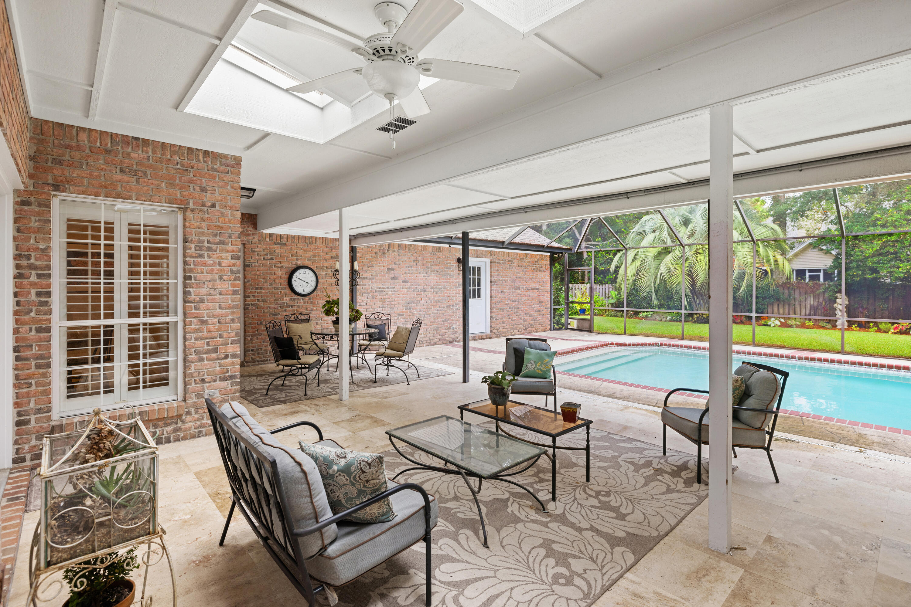 WINDWARD PH 4 - Residential