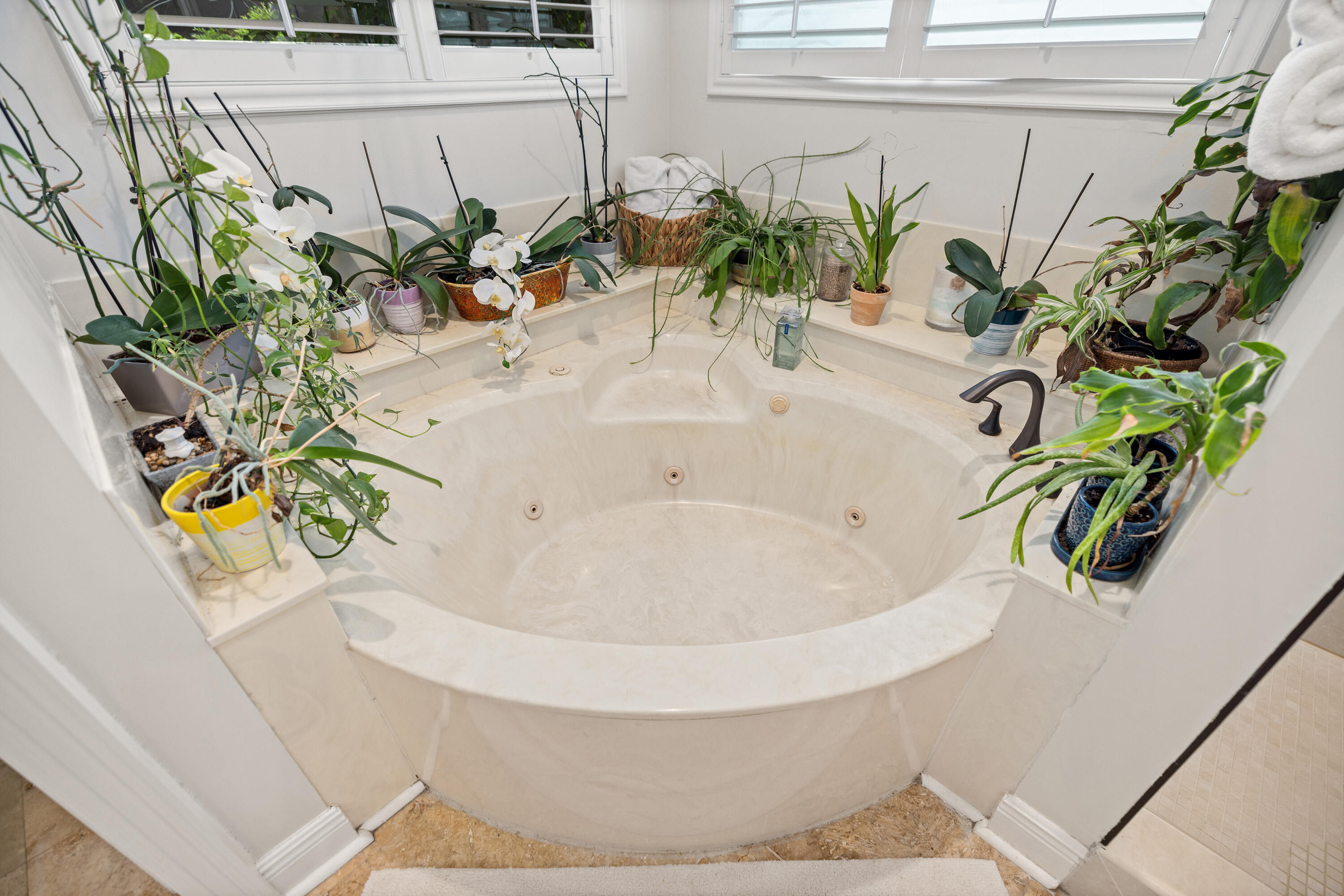 WINDWARD PH 4 - Residential