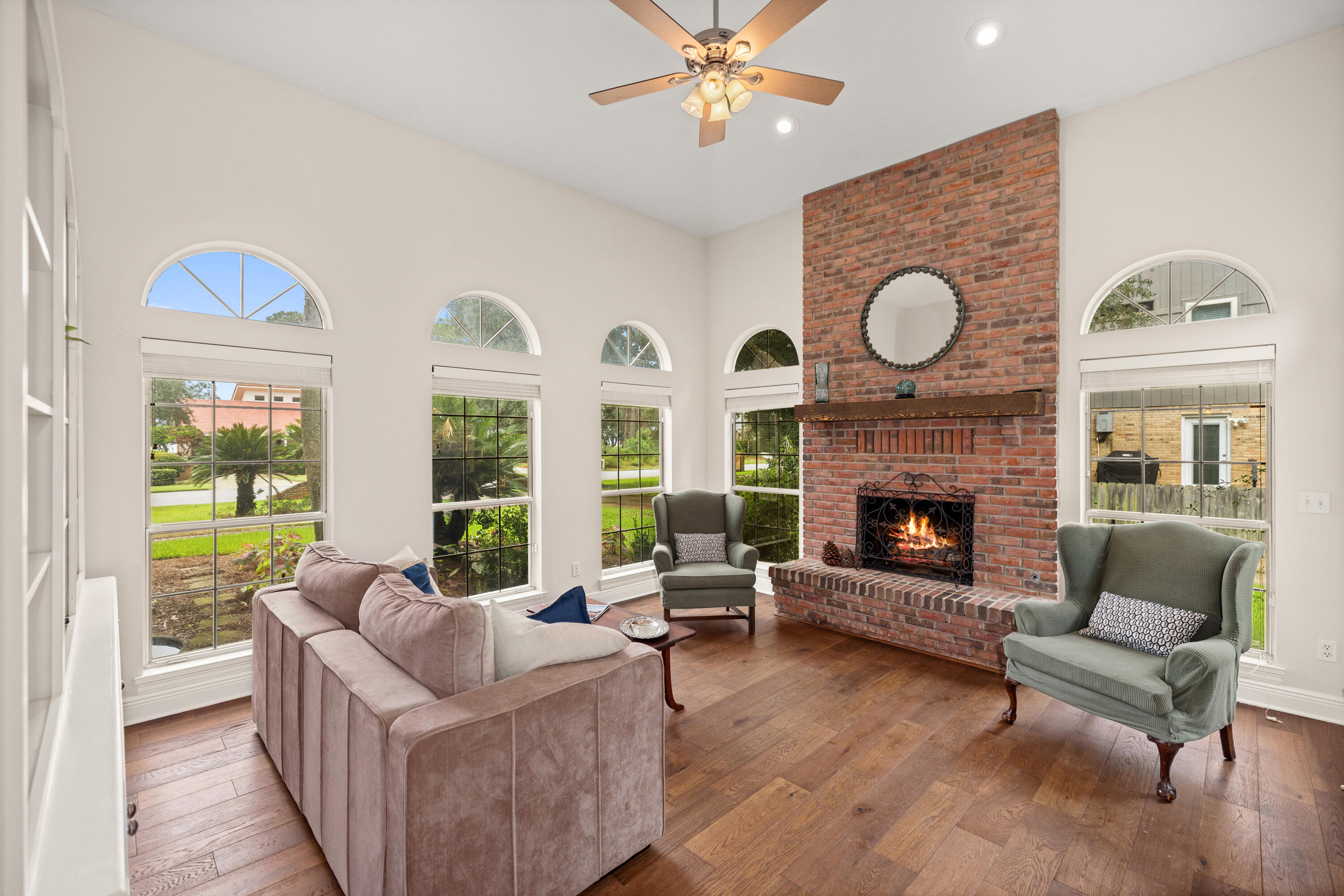 WINDWARD PH 4 - Residential