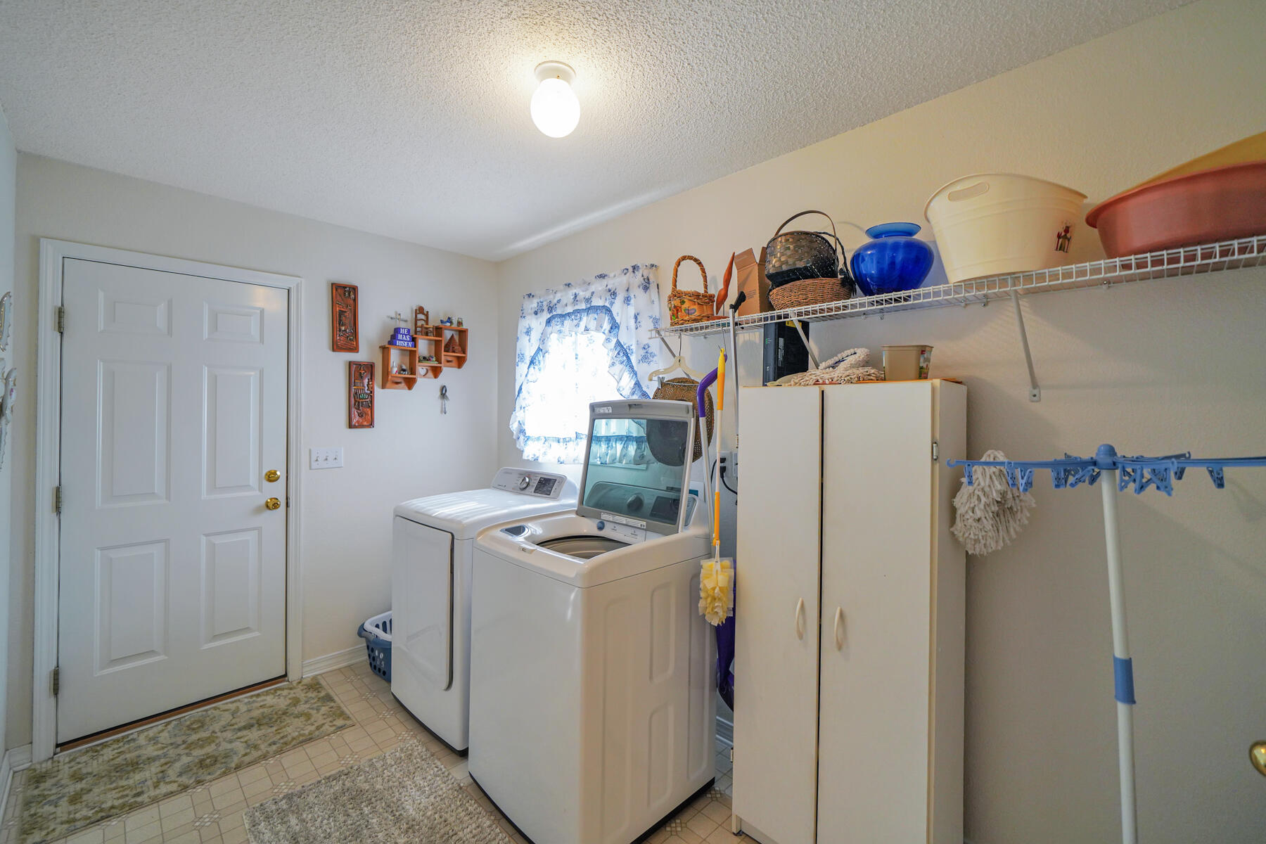 Jaimees Ridge - Residential