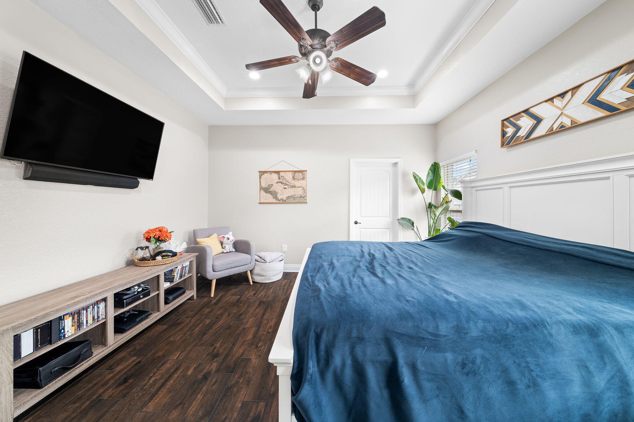 MAGNOLIA VILLAGE - Residential