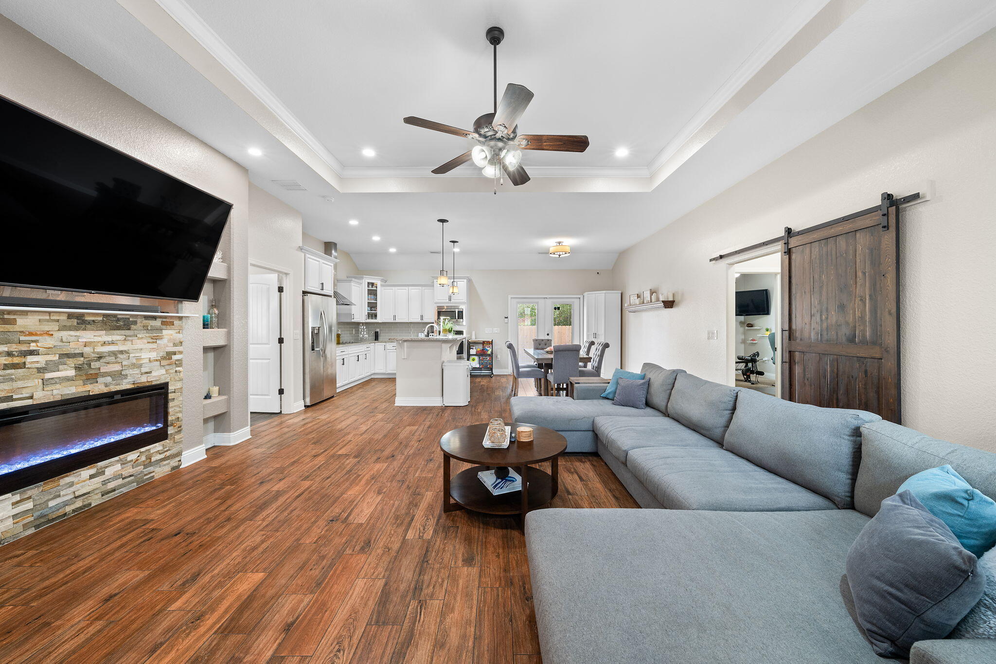 MAGNOLIA VILLAGE - Residential