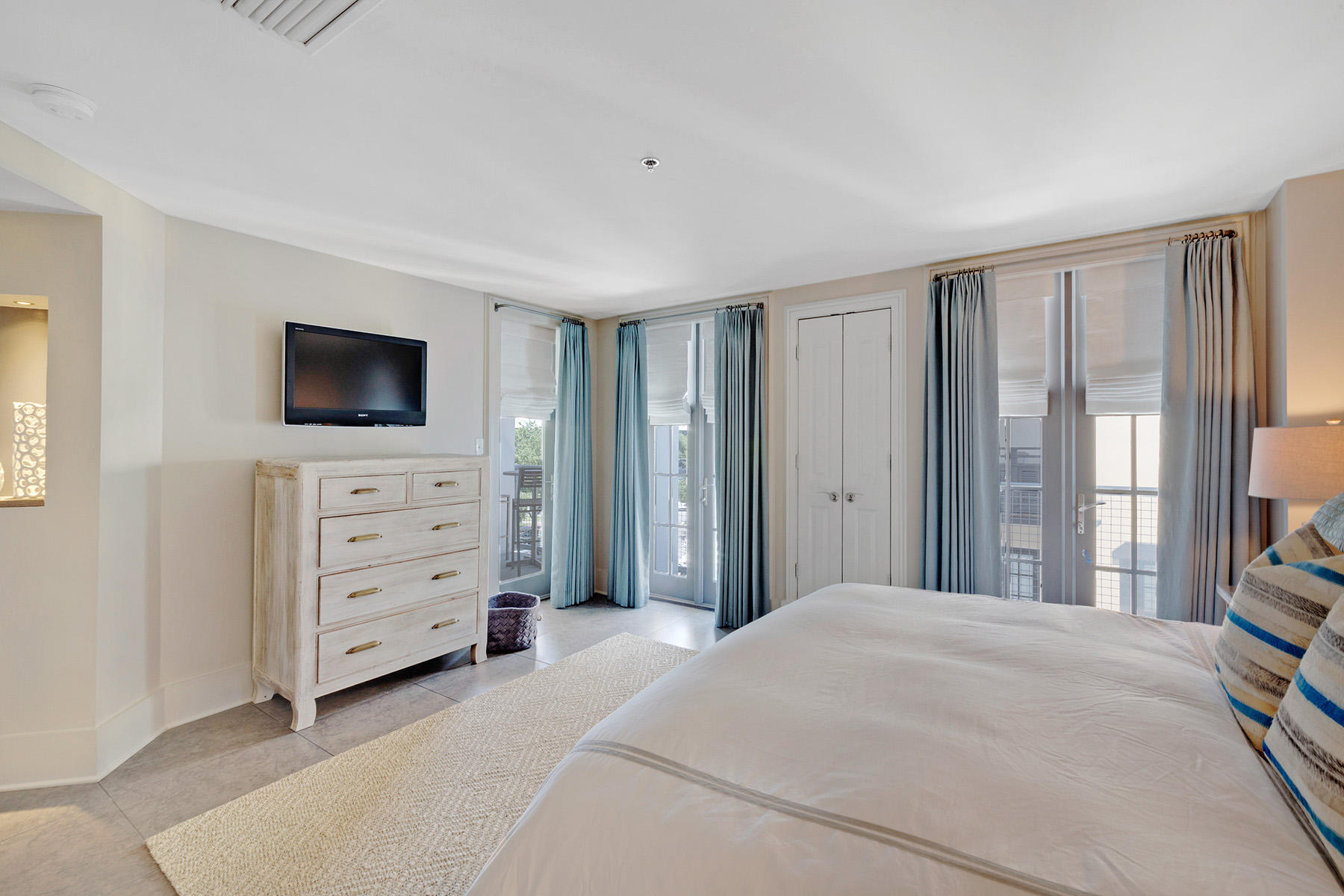 ROSEMARY BEACH, THE SAVANNAH - Residential