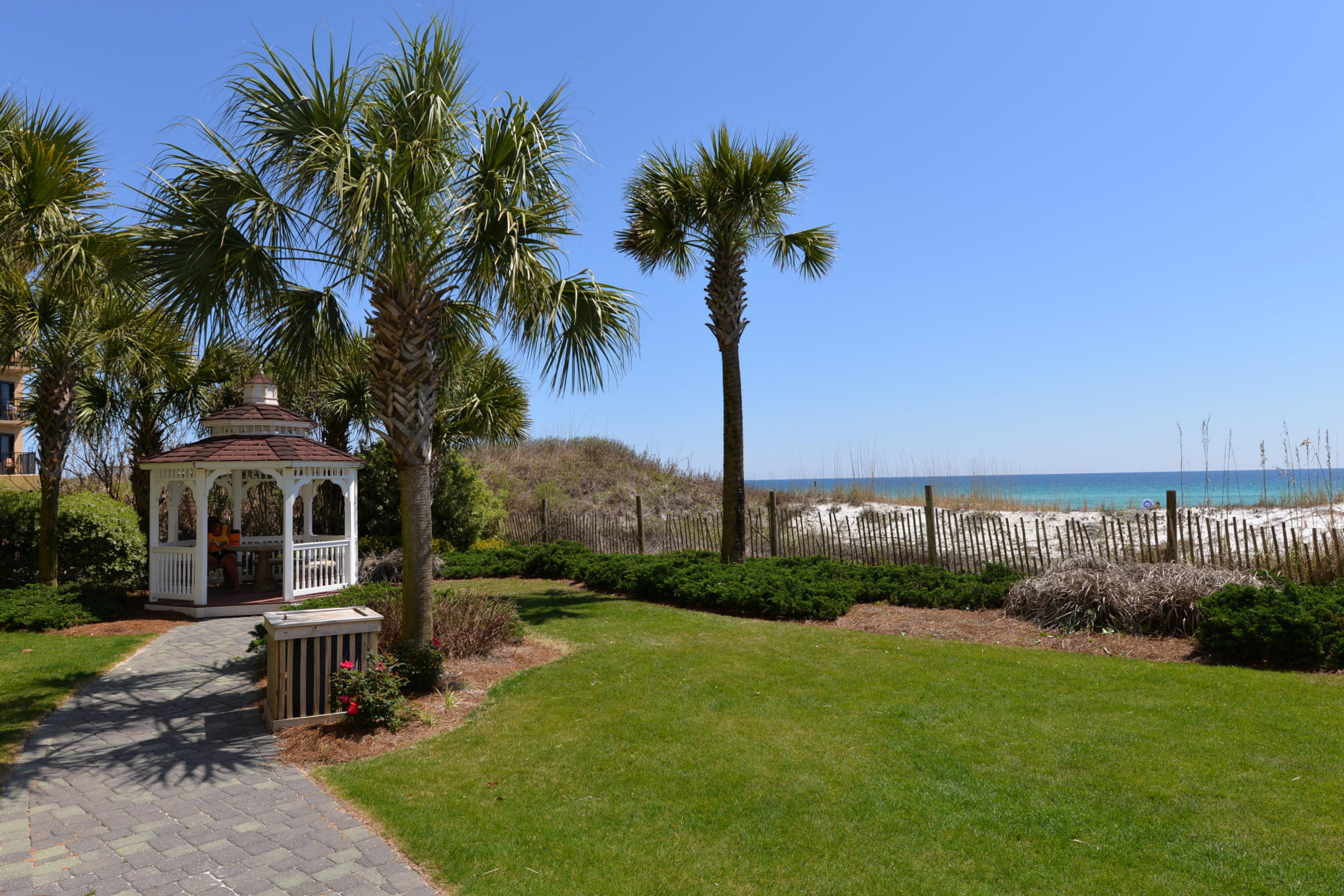 WATERS EDGE - Residential