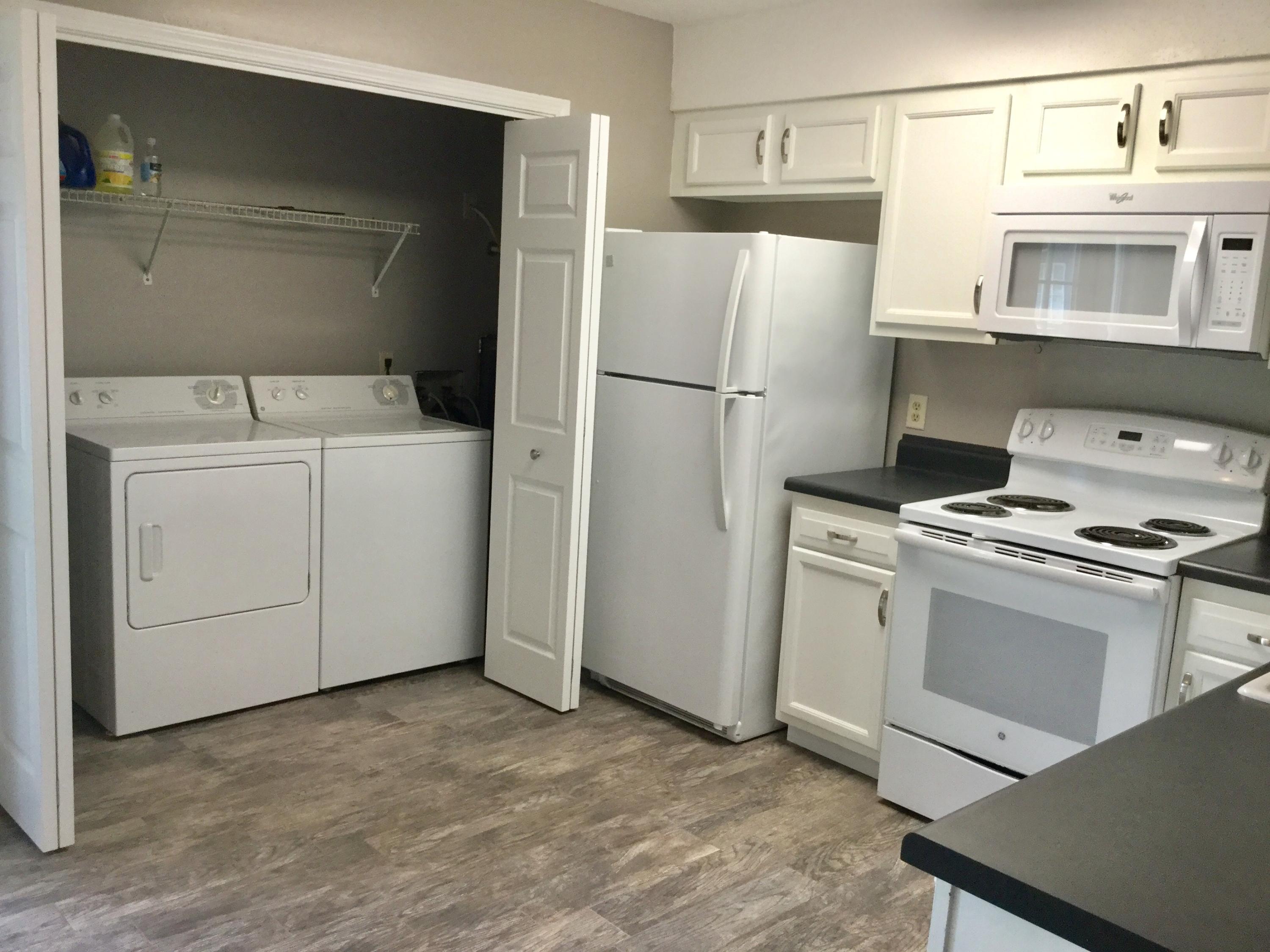 BROWNSVILLE STATION - Residential