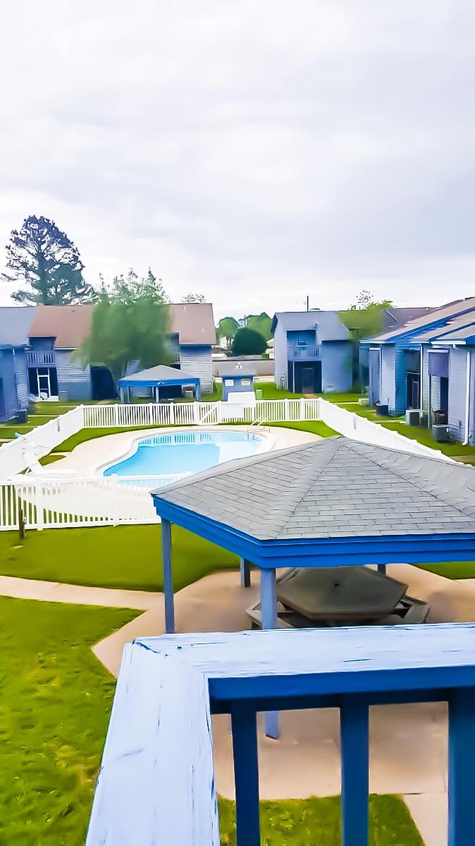 BROWNSVILLE STATION - Residential