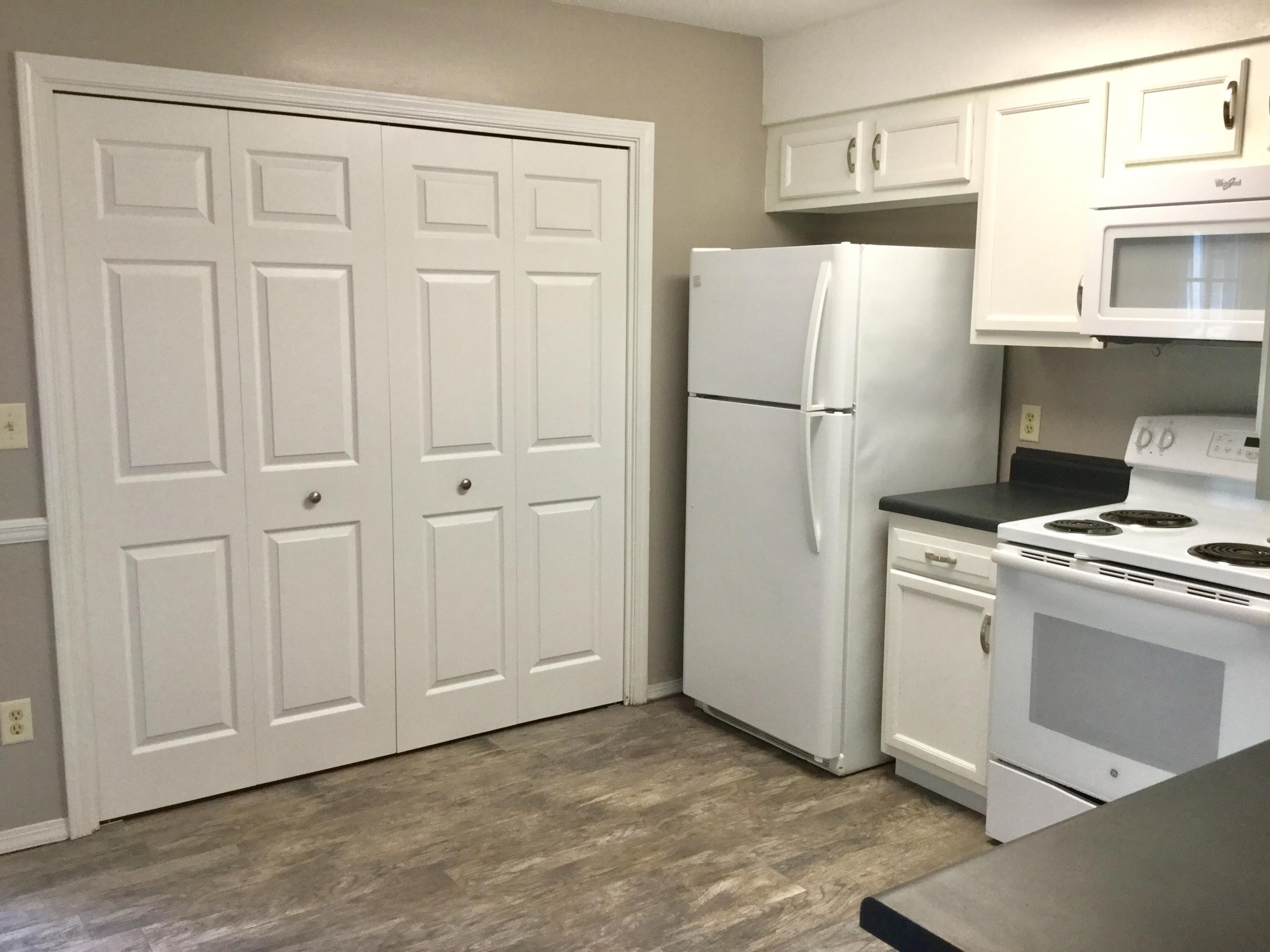 BROWNSVILLE STATION - Residential