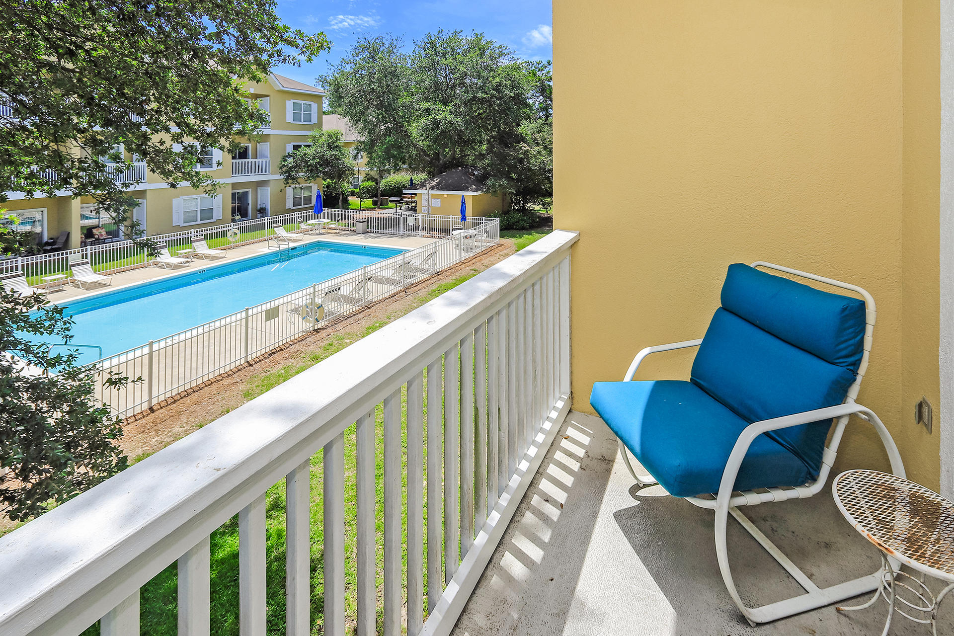 HERONS WATCH CONDO PH 2 - Residential