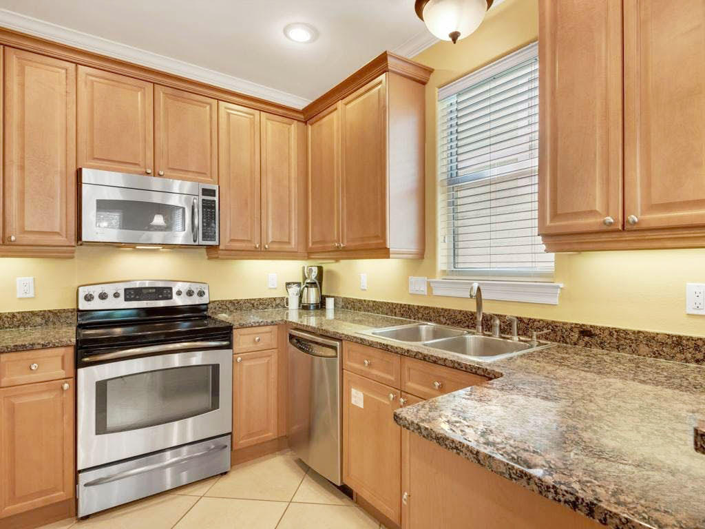 VILLAGES OF CRYSTAL BEACH - Residential