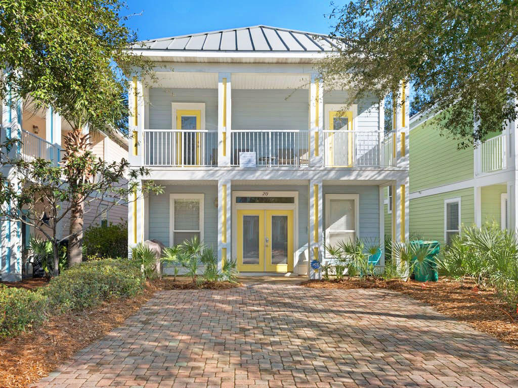 Under contract but kick out clause 219 Kono Way won't last long on the market.... This is a beautiful vacation home located in the Villages of Crystal Beach. This 4 bedroom 3.5 offers a spacious floor with 1 master bedroom on the first floor and 3 bedrooms on the 2nd floor. Sold fully furnished and rental ready! Great Rental Investment, vacationers love this community because it is close to beaches, shopping and restaurants. During the summer their is golf cart service to the beautiful white beaches. The 30,000 sq. foot tropical lagoon pool is so relaxing and enjoyable to all. Waterfalls, gorgeous palms, Tiki bar, Barbeque area, spa and lots of lounging space and teak tables.