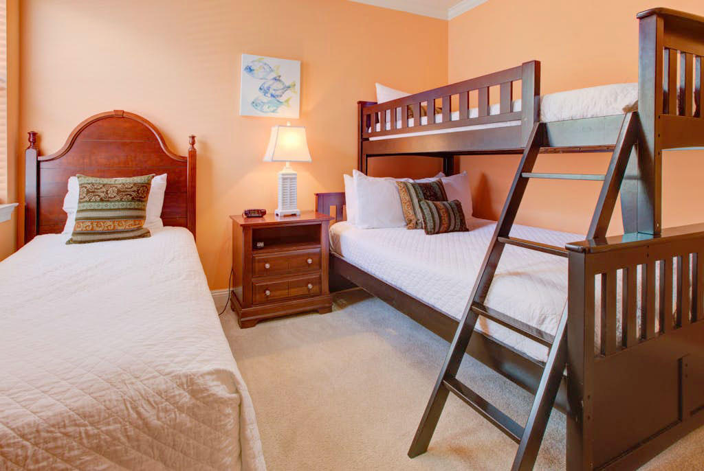 VILLAGES OF CRYSTAL BEACH - Residential