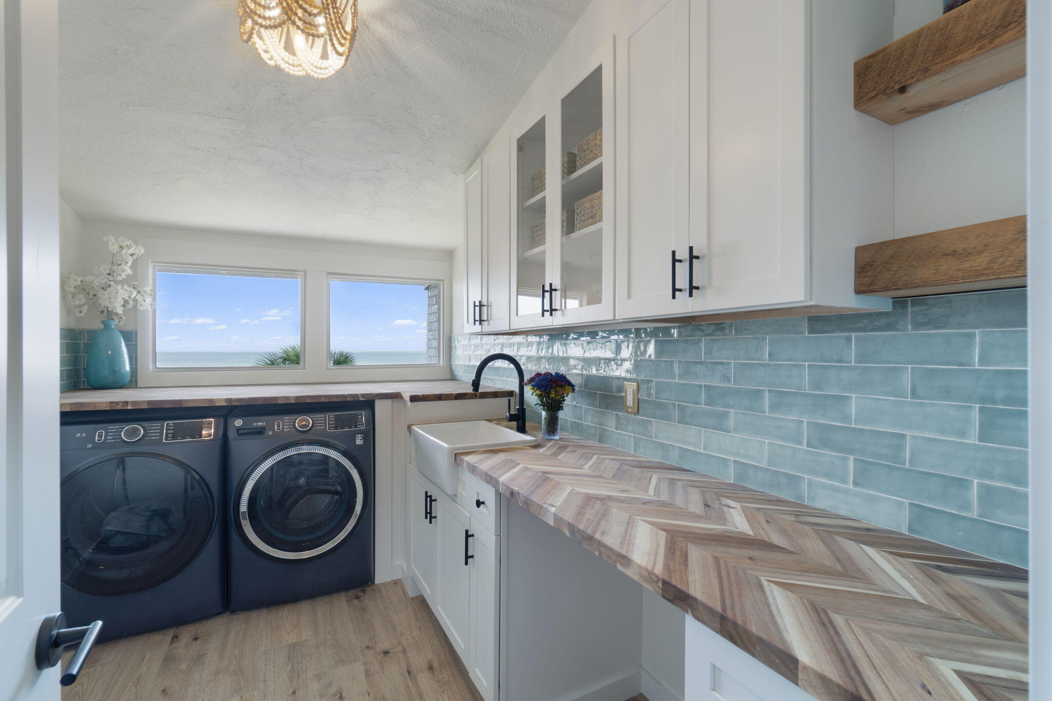 ELLIOTTS POINT 10TH ADDN - Residential