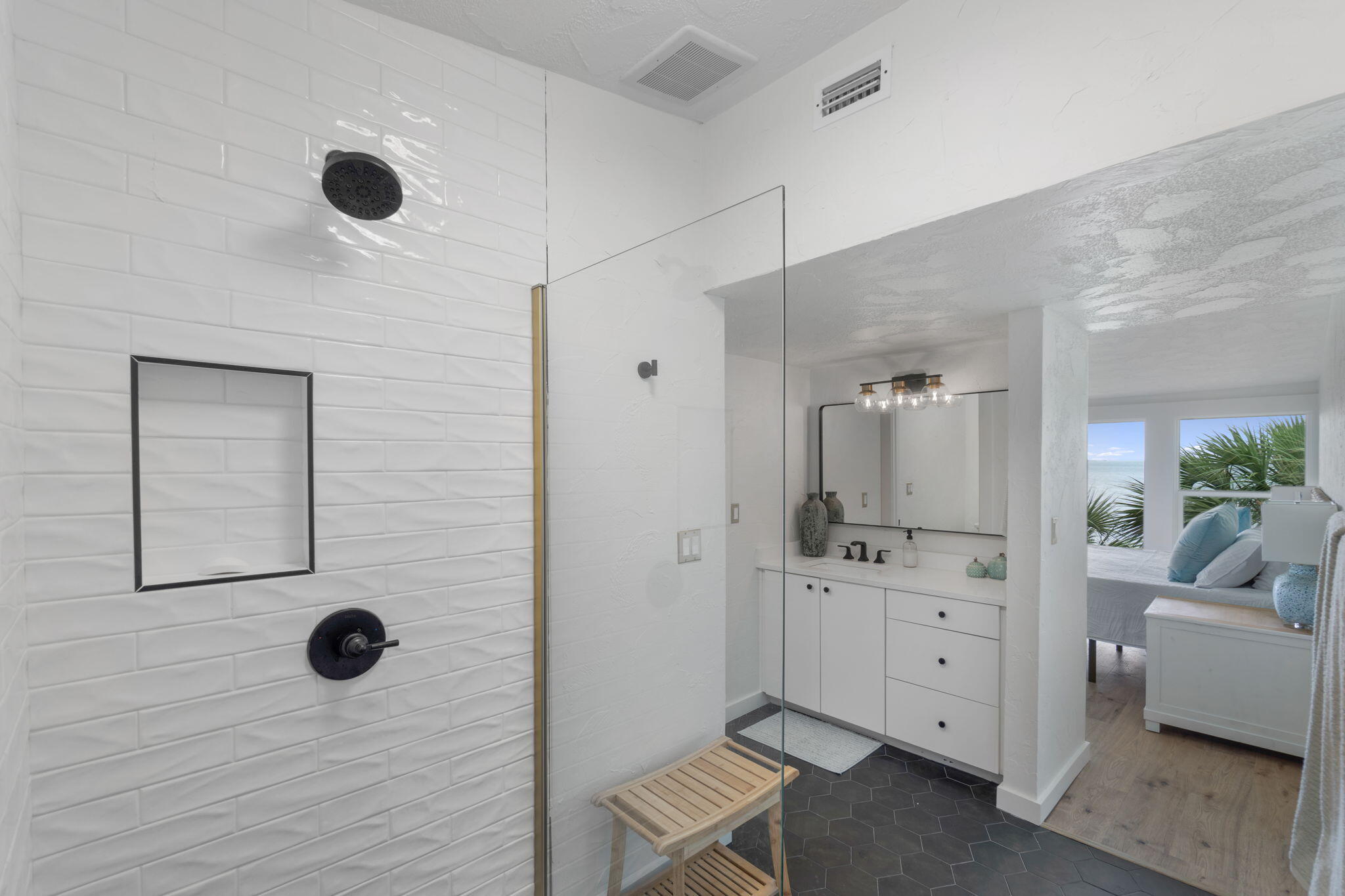 ELLIOTTS POINT 10TH ADDN - Residential