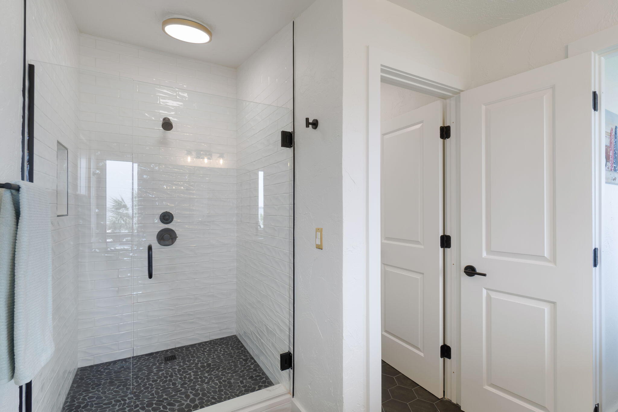 ELLIOTTS POINT 10TH ADDN - Residential