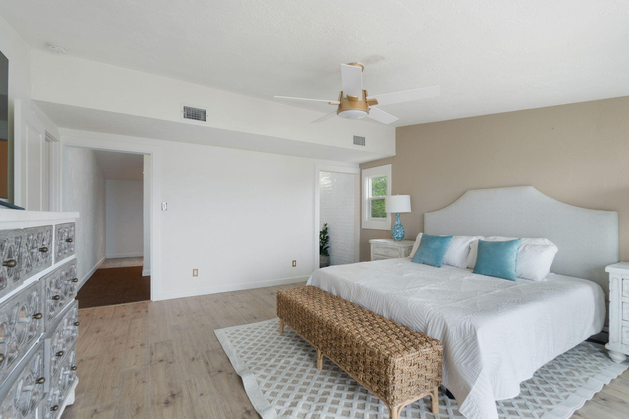 ELLIOTTS POINT 10TH ADDN - Residential
