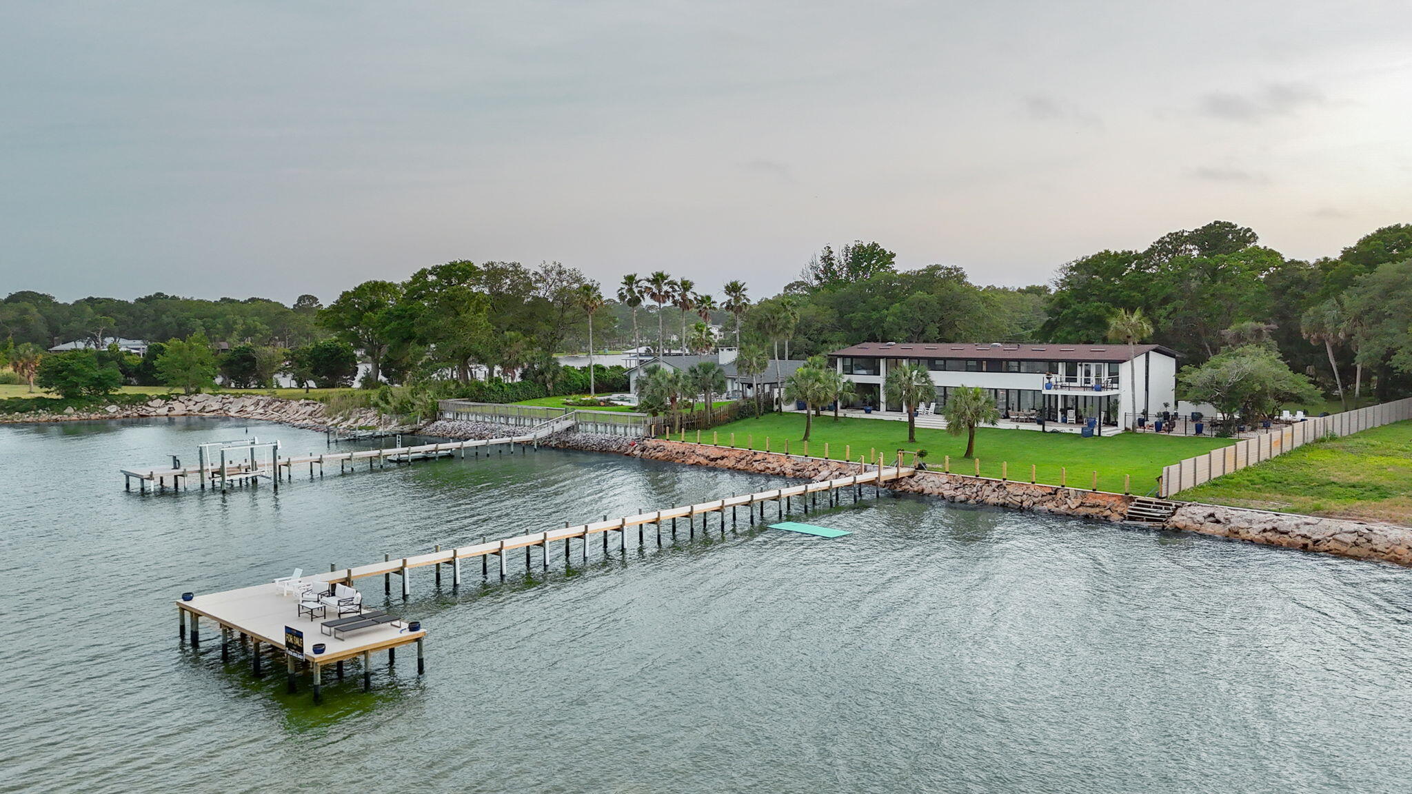 ELLIOTTS POINT 10TH ADDN - Residential