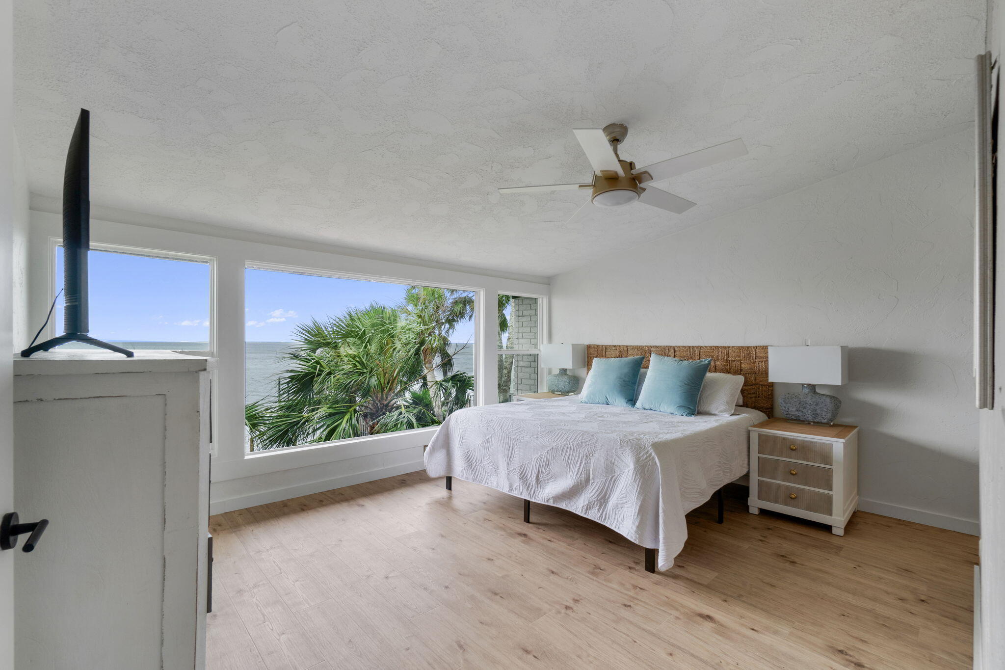 ELLIOTTS POINT 10TH ADDN - Residential