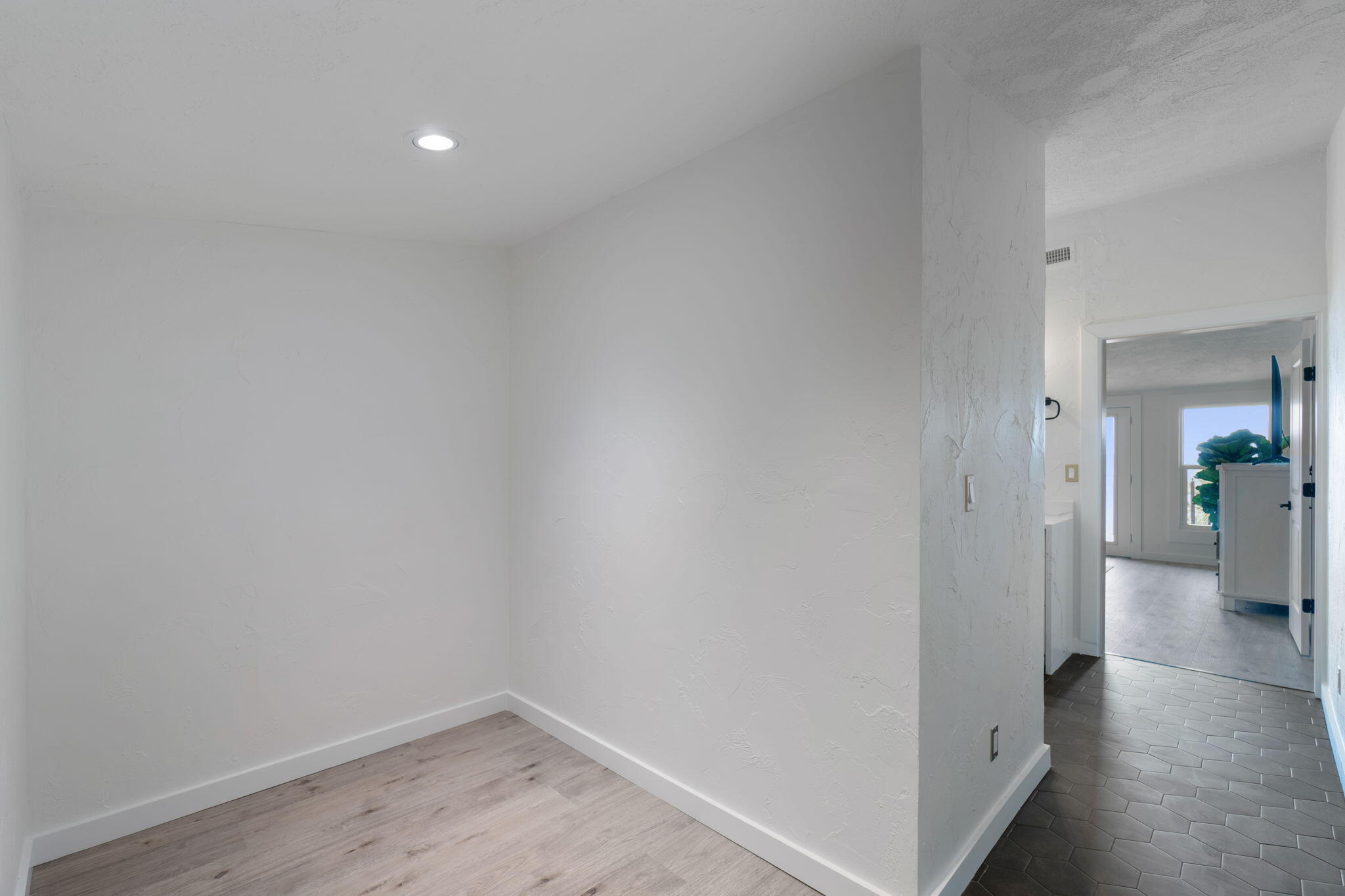ELLIOTTS POINT 10TH ADDN - Residential