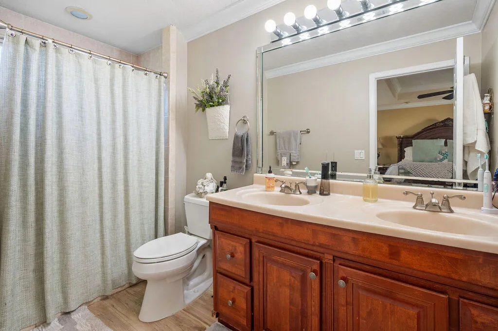 Niceville, Florida 32578, United States, 4 Bedrooms Bedrooms, ,3 BathroomsBathrooms,Residential,Active,21220