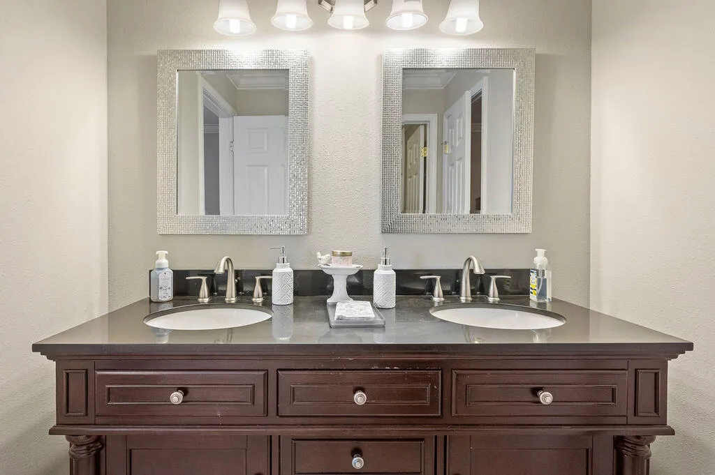 Niceville, Florida 32578, United States, 4 Bedrooms Bedrooms, ,3 BathroomsBathrooms,Residential,Active,21220