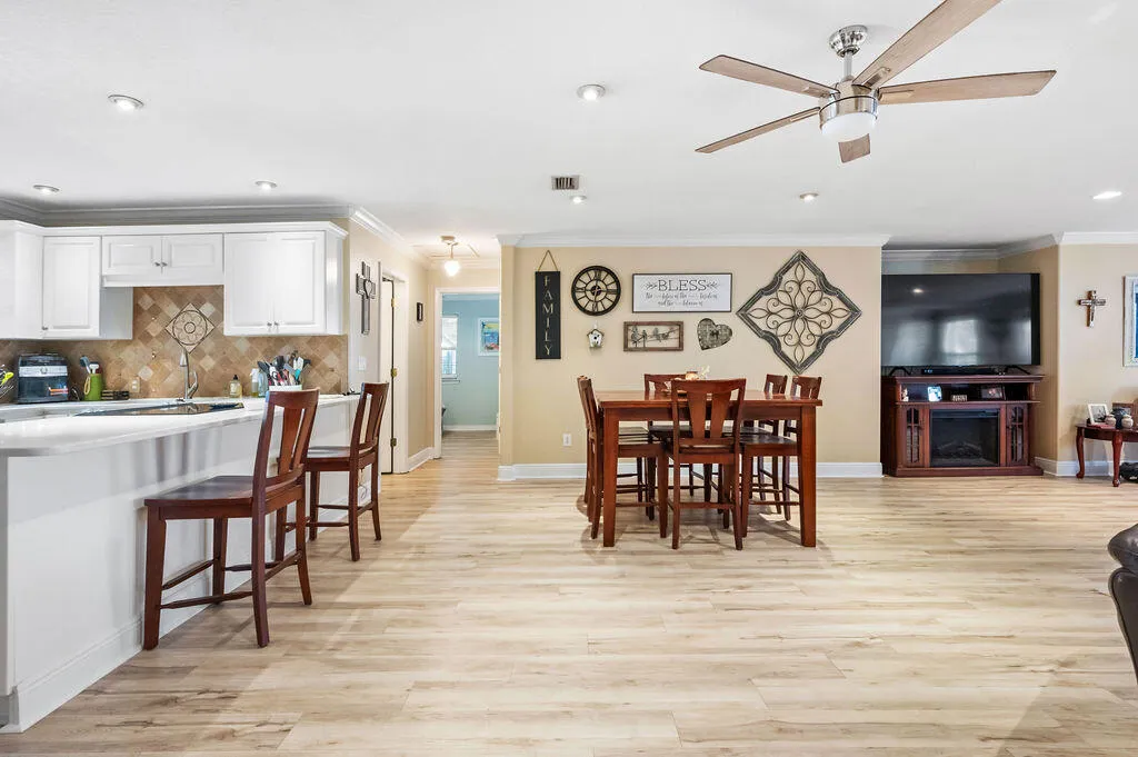 Niceville, Florida 32578, United States, 4 Bedrooms Bedrooms, ,3 BathroomsBathrooms,Residential,Active,21220