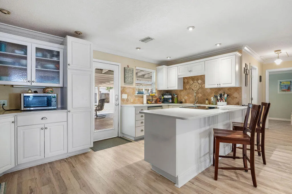 Niceville, Florida 32578, United States, 4 Bedrooms Bedrooms, ,3 BathroomsBathrooms,Residential,Active,21220