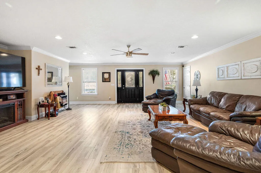 Niceville, Florida 32578, United States, 4 Bedrooms Bedrooms, ,3 BathroomsBathrooms,Residential,Active,21220