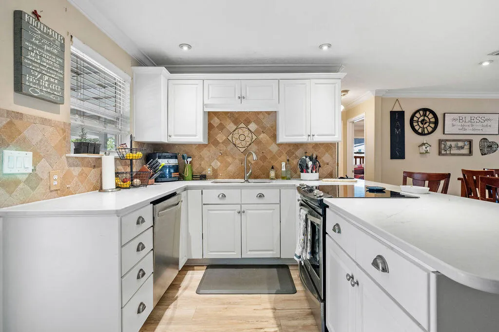 Niceville, Florida 32578, United States, 4 Bedrooms Bedrooms, ,3 BathroomsBathrooms,Residential,Active,21220