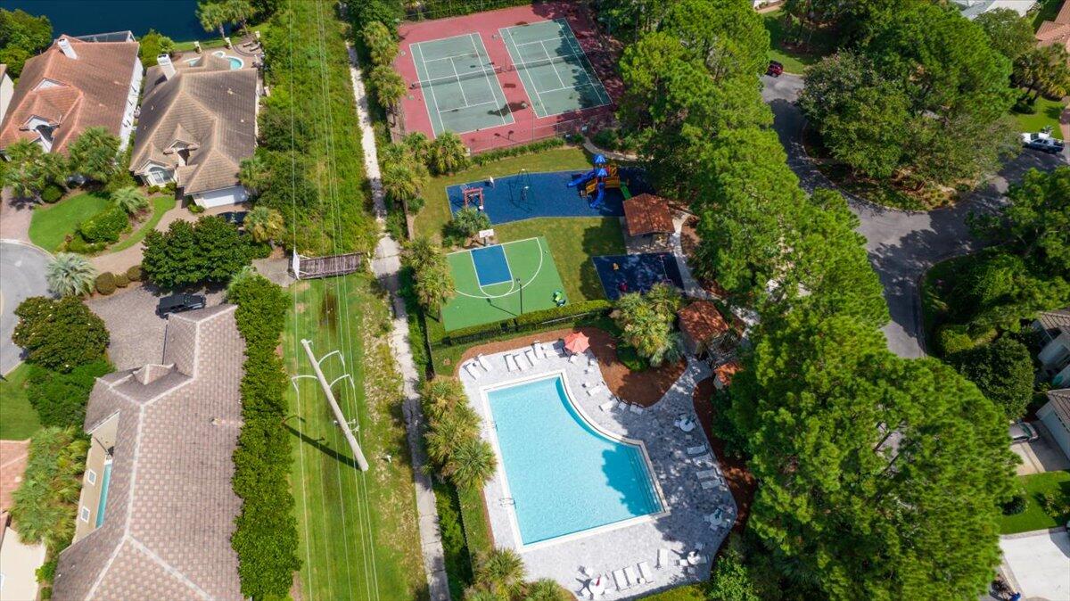 EMERALD LAKES PH 1 - Residential