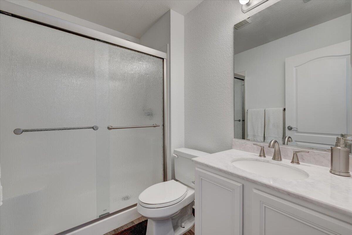 EMERALD LAKES PH 1 - Residential