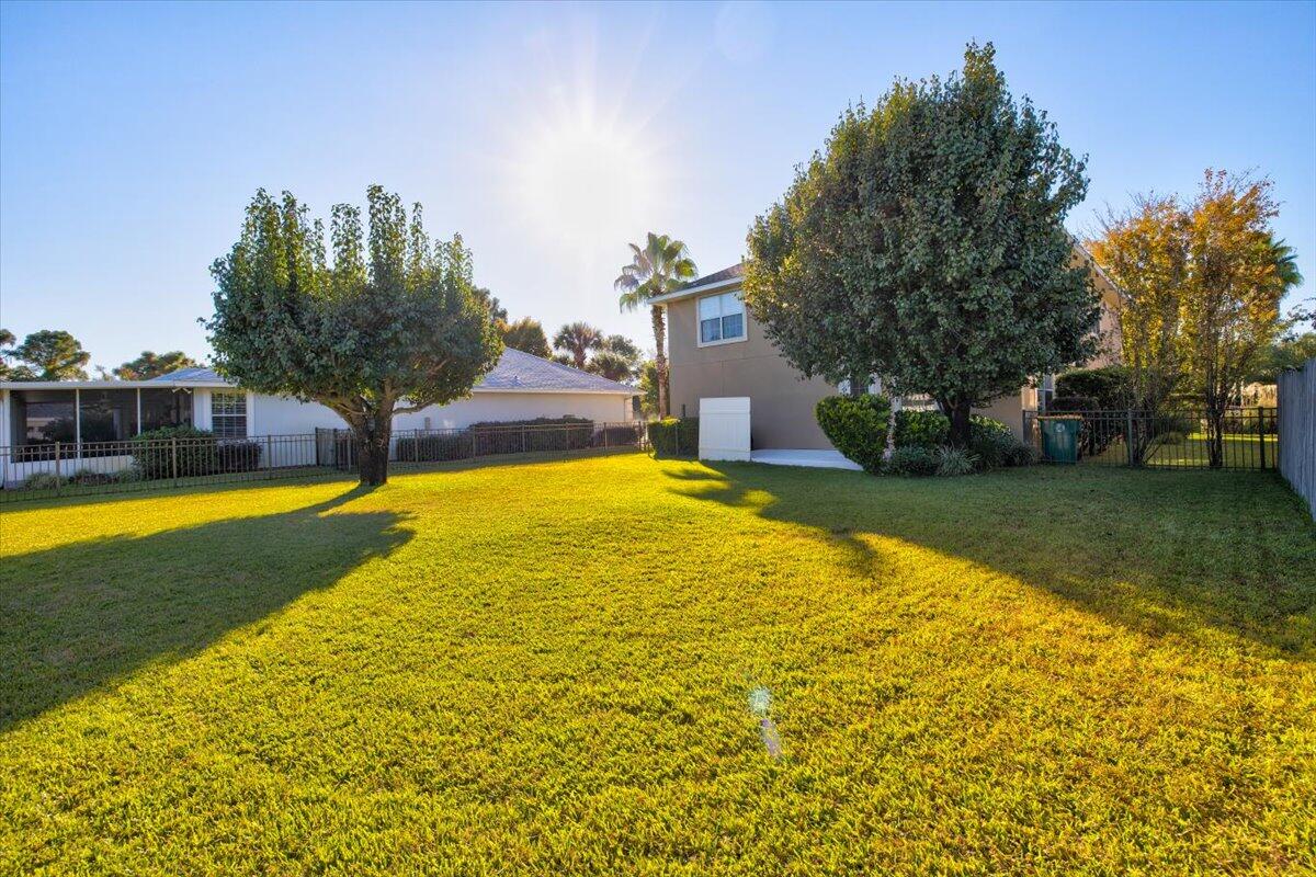 EMERALD LAKES PH 1 - Residential