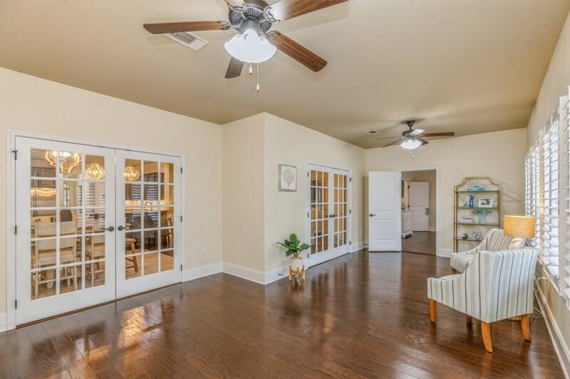 MUSSETT BAYOU ESTATES - Residential