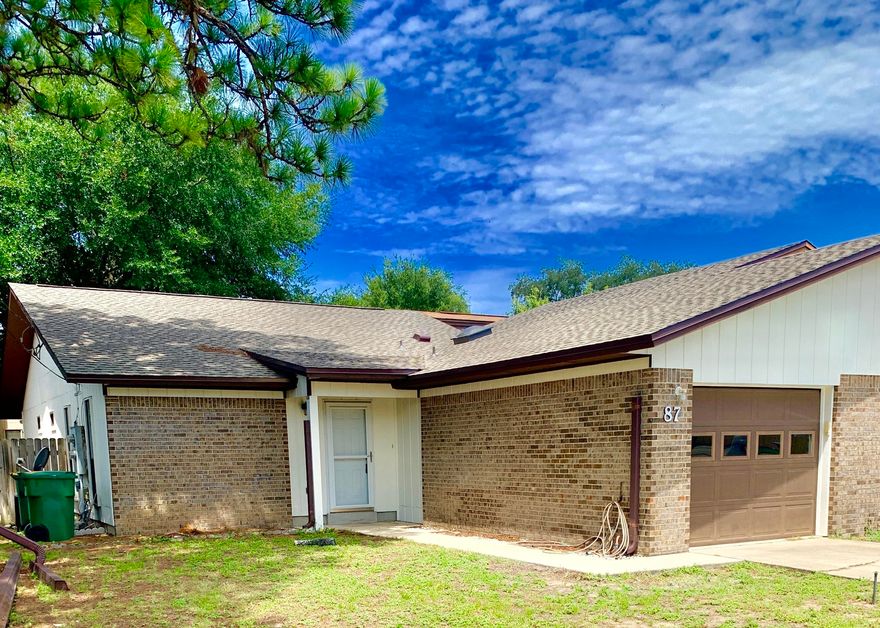 This roomy one story patio home is perfect for anyone, no matter what level of Buyer you may be! She would make a great first time home purchase, she is perfectly suitable (and stairless!) to downsize into for retirement, and she fits the bill for so many Buyers in between. This stunning lady has recently been given a makeover to include a new roof, new kitchen counters and appliances, new bathroom vanities, fresh paint, new floors, a new sliding glass door, and other fresh updates. With 1350 square feet, she has two spacious bedrooms, the master being en suite with a walk in closet, a large dining/living combo, plus a flex space that could be used as an office formal dining room, or turned into a third bedroom. She's got a garage and a shaded, fenced in backyard with a concrete patio.