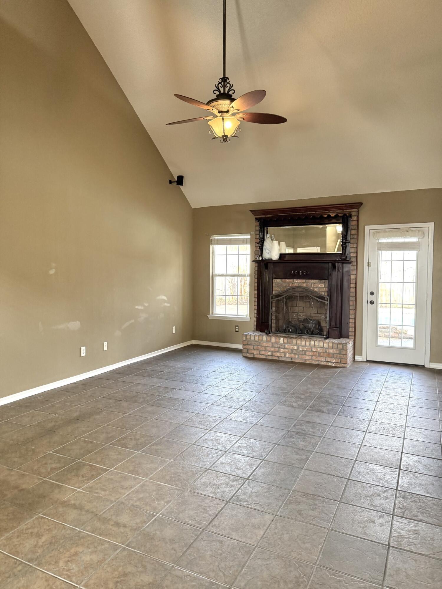 BRIDGEPORT COLONY - Residential